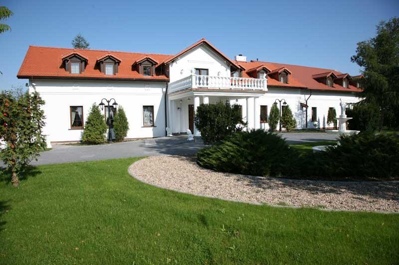 Pamietna Dworek Skierniewice Exterior photo